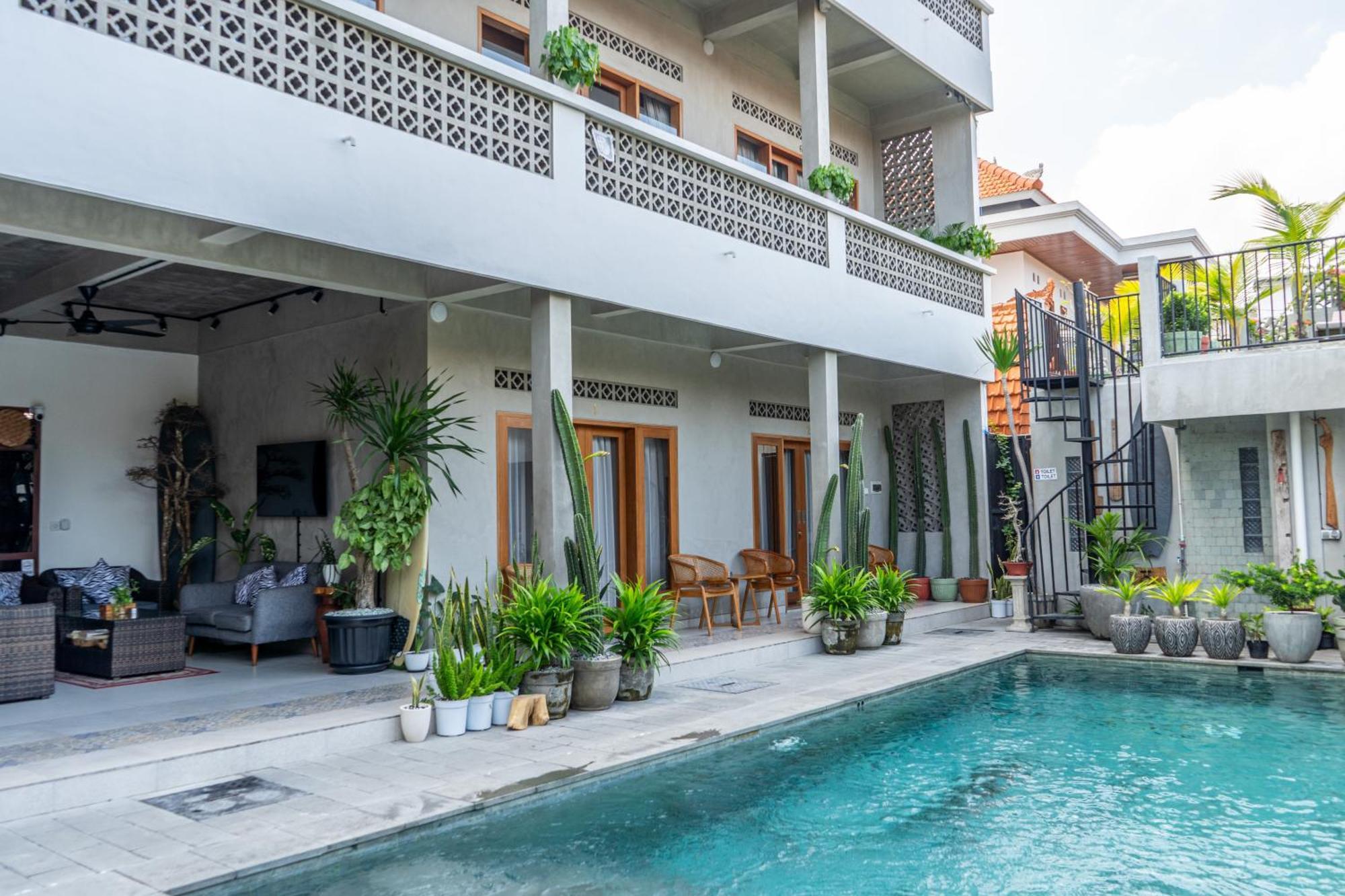 The Breeze Stay And Surf Canggu  Exterior photo